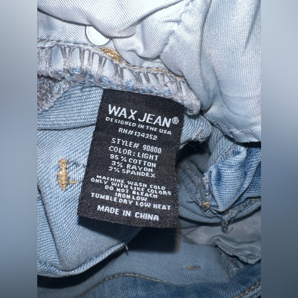 Wax Jeans, Butt I love you Light Wash Blue Denim Jeans Size 29 (9) EUC - Picture 4 of 8